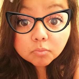 Meet your Posher, Pauline